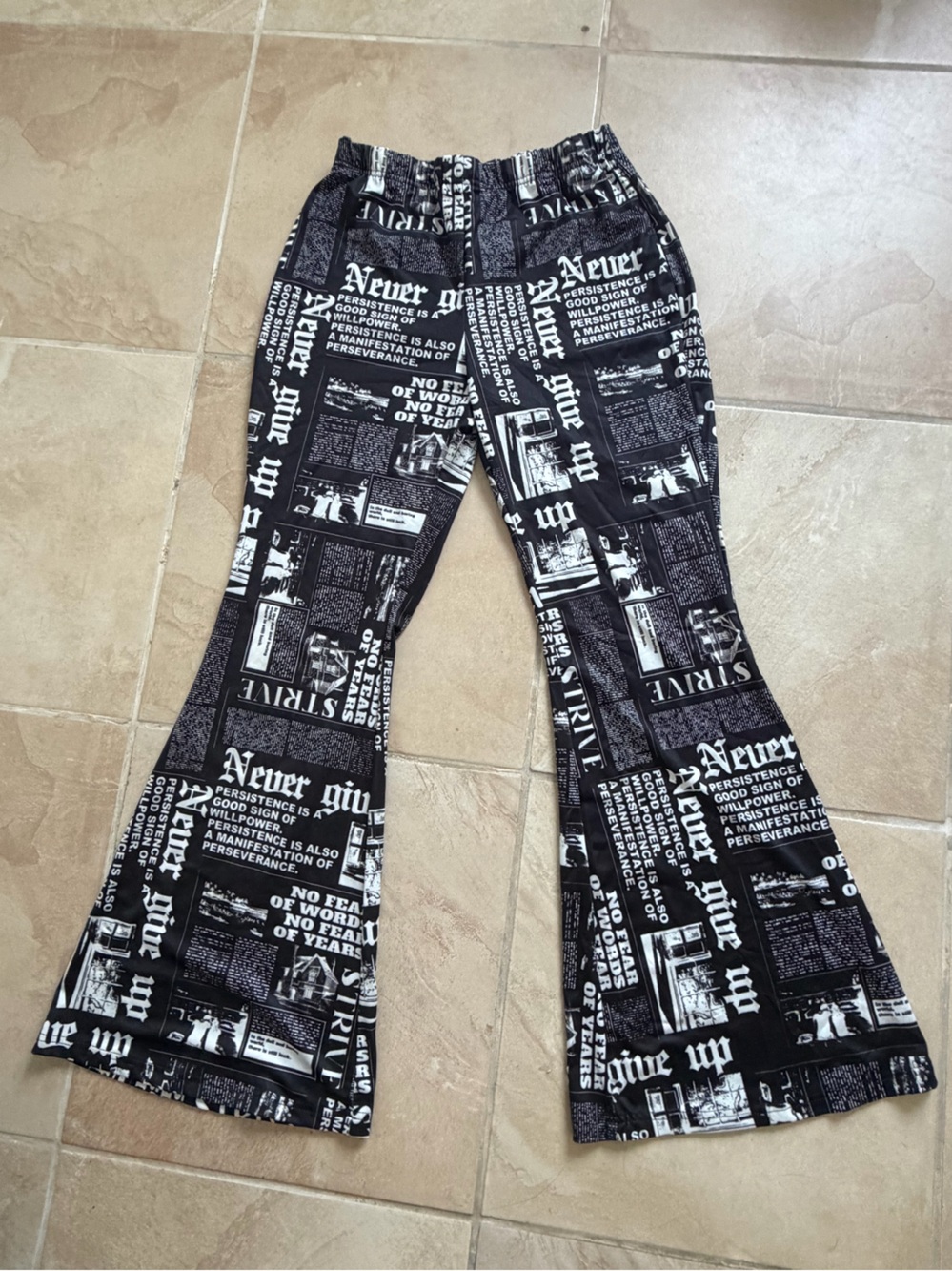 Brand new never worn Black & White Newspaper Print  Leggings